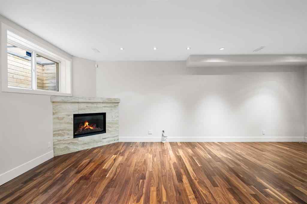 MLS® A2256675 - 2035 Bowness Road NW in West Hillhurst Calgary, Residential