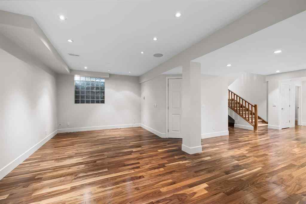 MLS® A2256675 - 2035 Bowness Road NW in West Hillhurst Calgary, Residential