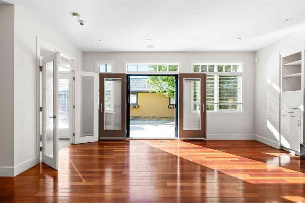 MLS® A2256675 - 2035 Bowness Road NW in West Hillhurst Calgary, Residential