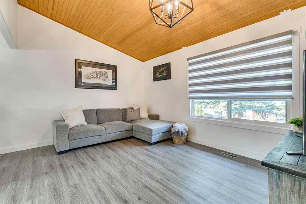 MLS® A2256677 - Unit #1004 11010 Bonaventure Drive SE in Willow Park Calgary, Residential