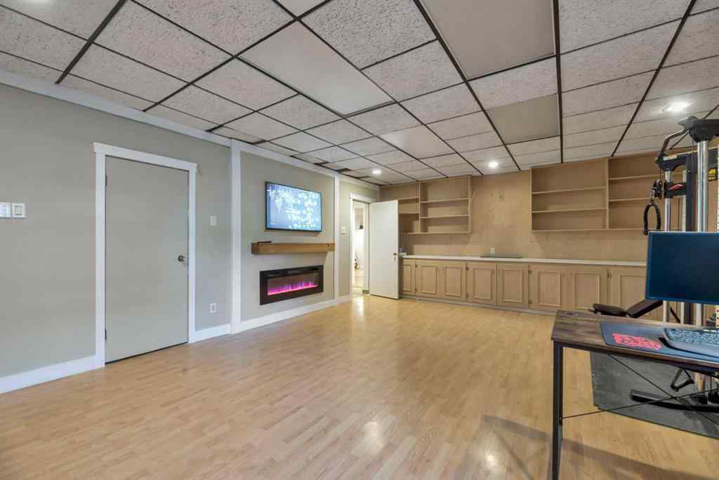 MLS® A2256678 - 80 Cardiff Drive NW in Cambrian Heights Calgary, Residential