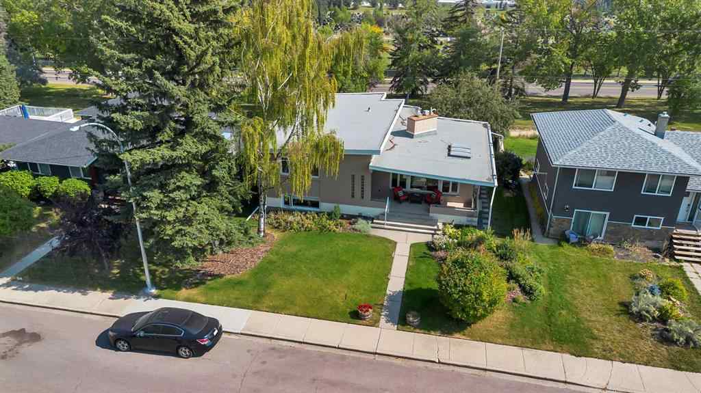 MLS® A2256678 - 80 Cardiff Drive NW in Cambrian Heights Calgary, Residential