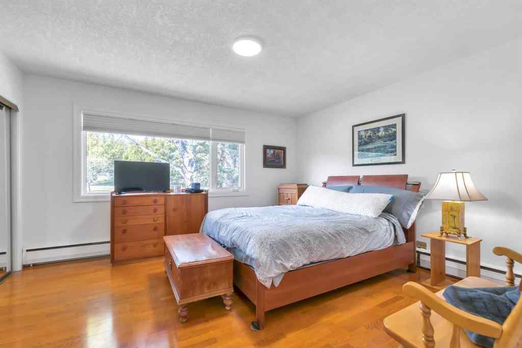 MLS® A2256678 - 80 Cardiff Drive NW in Cambrian Heights Calgary, Residential