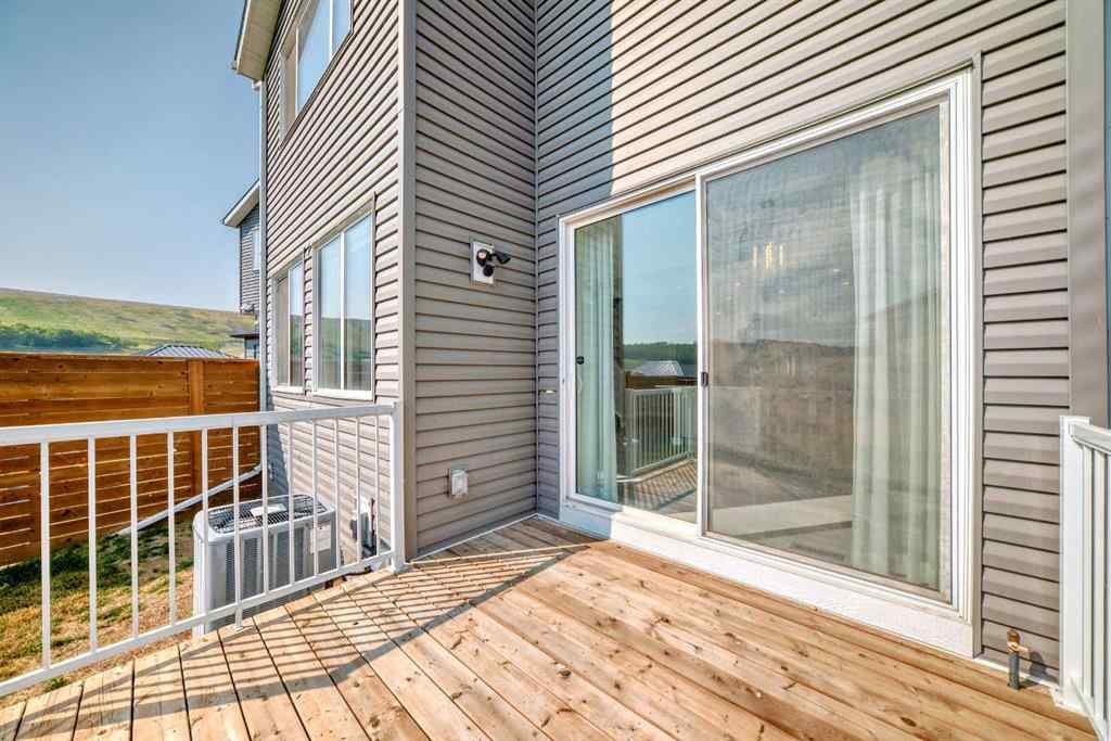 MLS® A2256679 - 131 Wolf Creek Rise SE in Wolf Willow Calgary, Residential