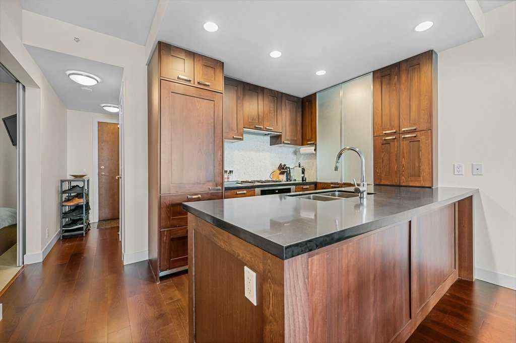 MLS® A2256681 - Unit #812 222 Riverfront Avenue SW in Chinatown Calgary, Residential