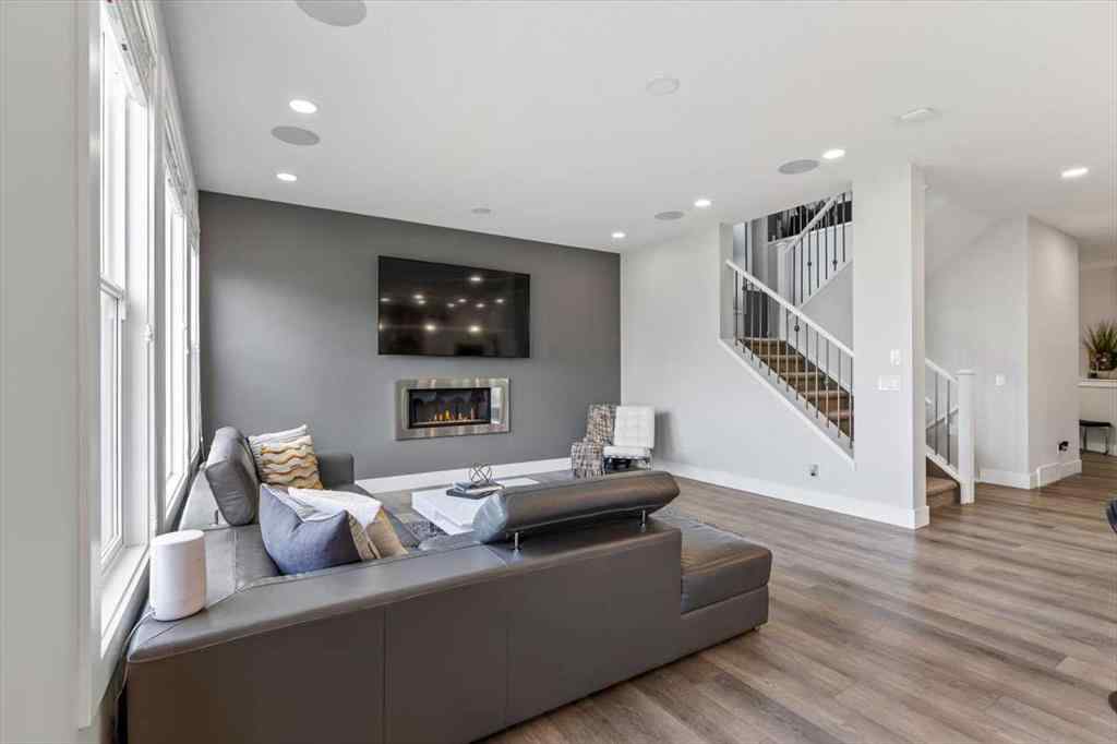 MLS® A2256682 - 292 Nolanfield Way NW in Nolan Hill Calgary, Residential