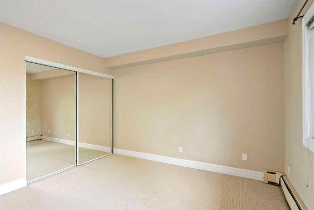 MLS® A2256685 - Unit #204 920 Royal Avenue SW in Lower Mount Royal Calgary, Residential