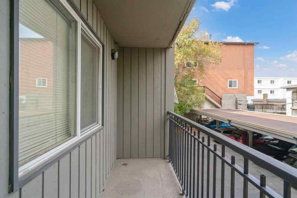 MLS® A2256685 - Unit #204 920 Royal Avenue SW in Lower Mount Royal Calgary, Residential