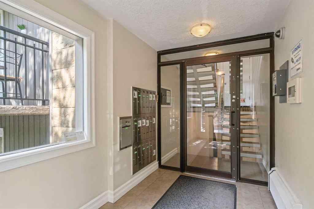 MLS® A2256685 - Unit #204 920 Royal Avenue SW in Lower Mount Royal Calgary, Residential