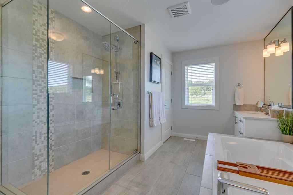 MLS® A2256688 - 64 Crestbrook View SW in Crestmont Calgary, Residential