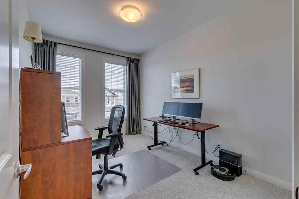 MLS® A2256688 - 64 Crestbrook View SW in Crestmont Calgary, Residential