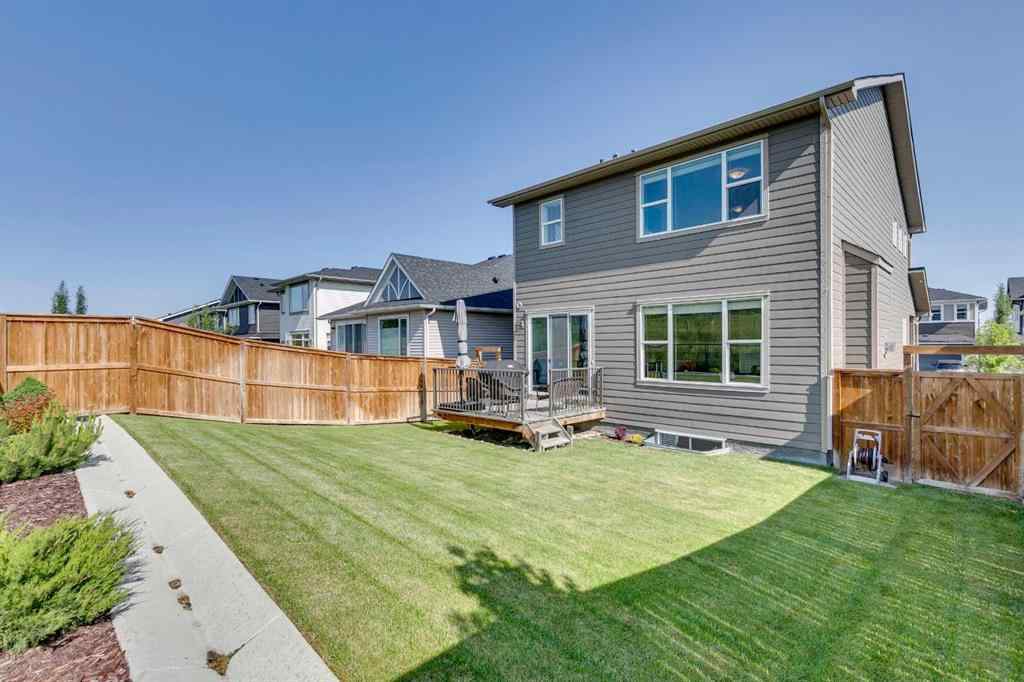 MLS® A2256688 - 64 Crestbrook View SW in Crestmont Calgary, Residential
