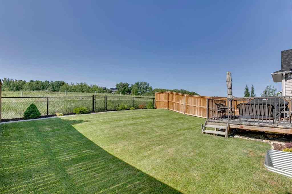MLS® A2256688 - 64 Crestbrook View SW in Crestmont Calgary, Residential