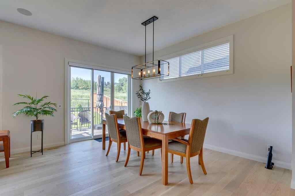 MLS® A2256688 - 64 Crestbrook View SW in Crestmont Calgary, Residential