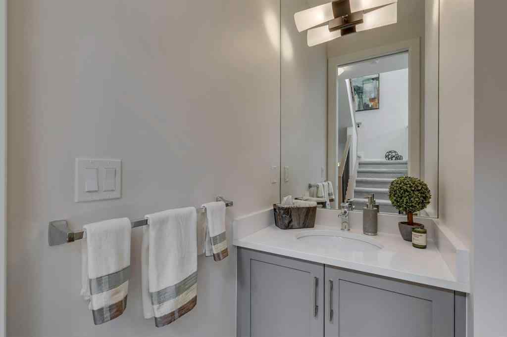 MLS® A2256688 - 64 Crestbrook View SW in Crestmont Calgary, Residential