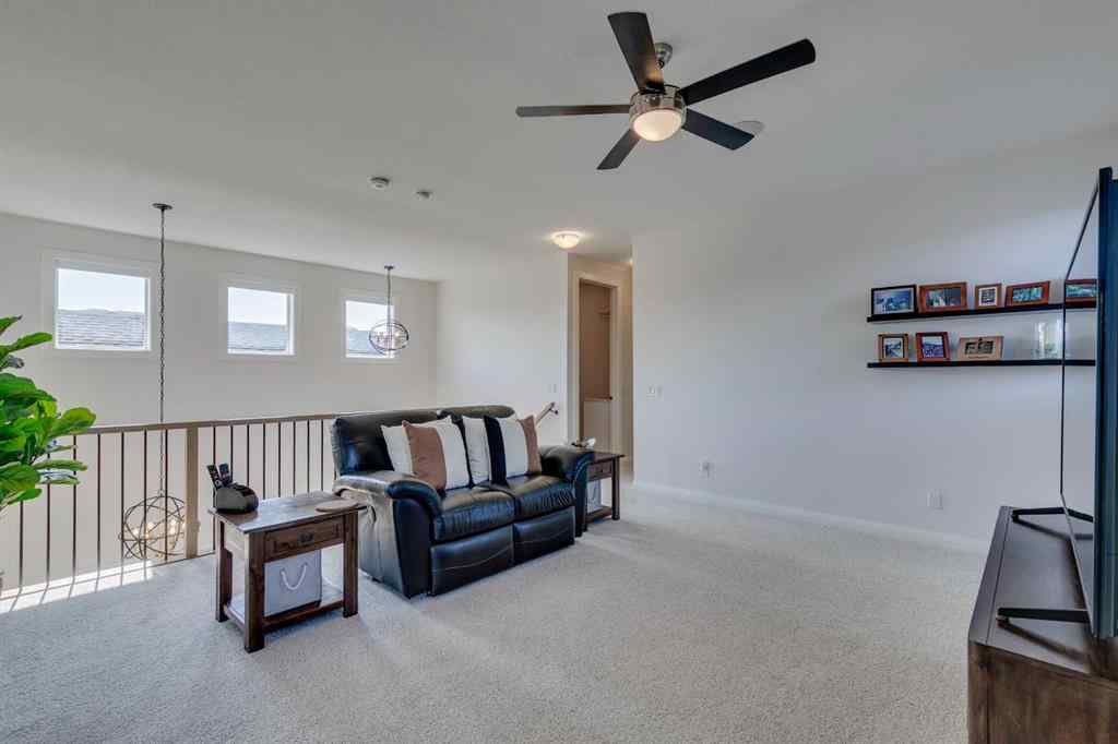 MLS® A2256688 - 64 Crestbrook View SW in Crestmont Calgary, Residential