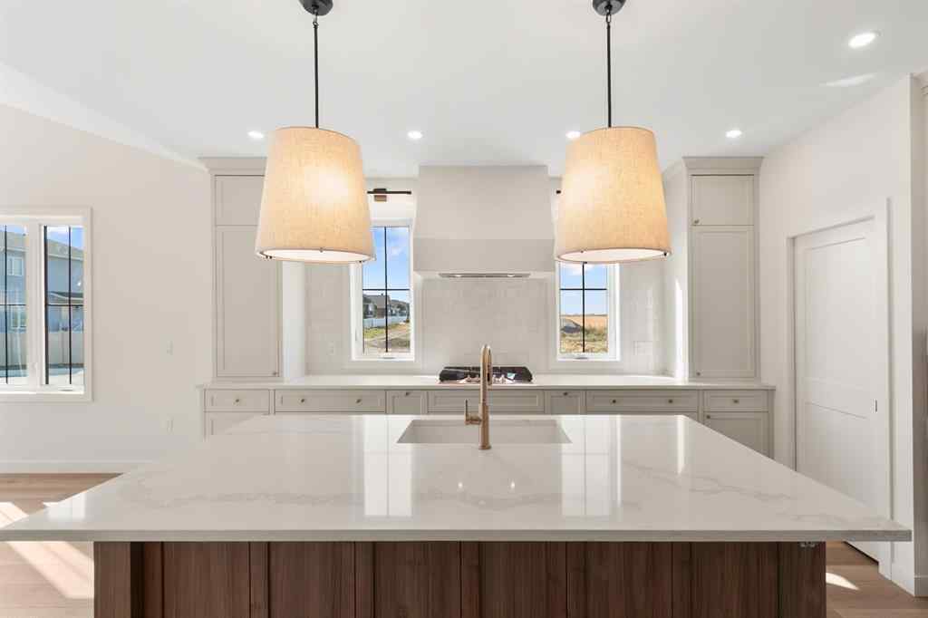 MLS® A2256690 - 39 Williams Avenue  in NONE Olds, Residential