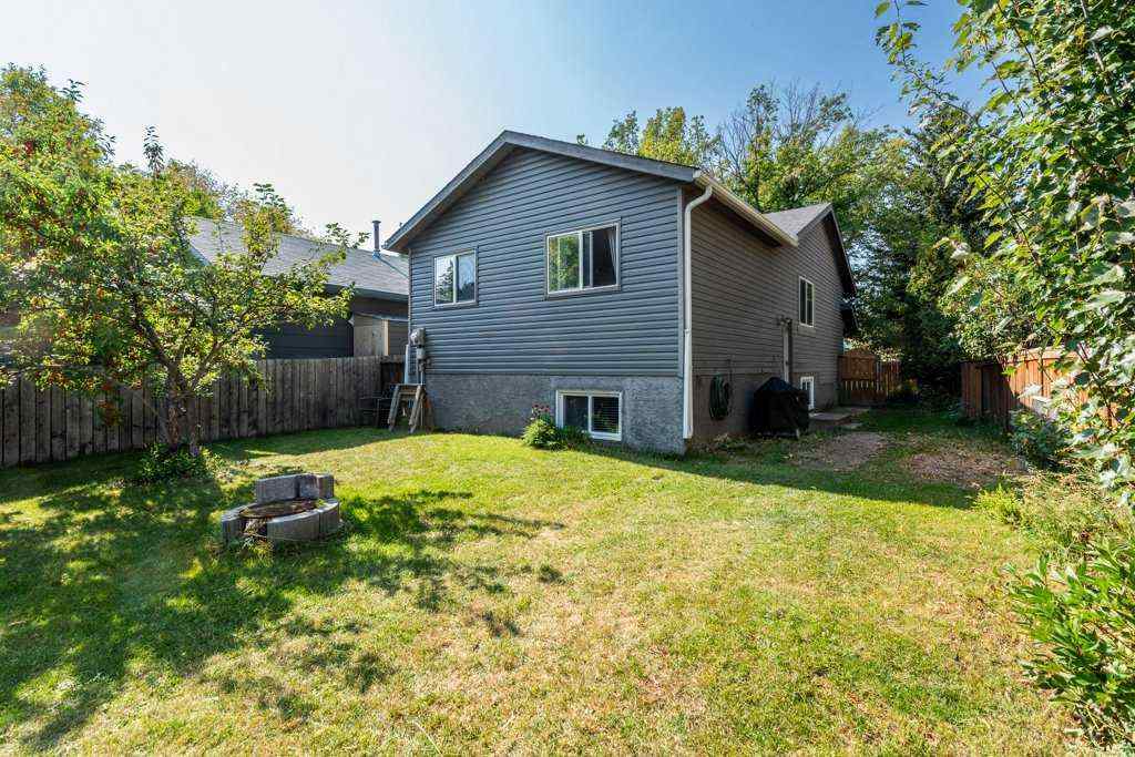 MLS® A2256693 - 39 Shawglen Place SW in Shawnessy Calgary, Residential