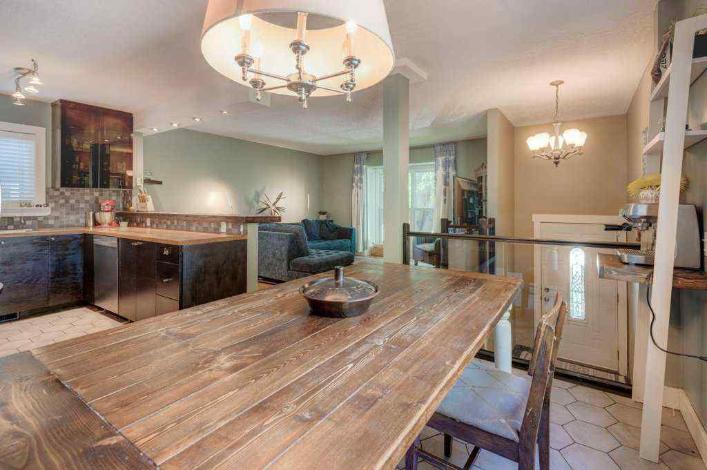 MLS® A2256693 - 39 Shawglen Place SW in Shawnessy Calgary, Residential