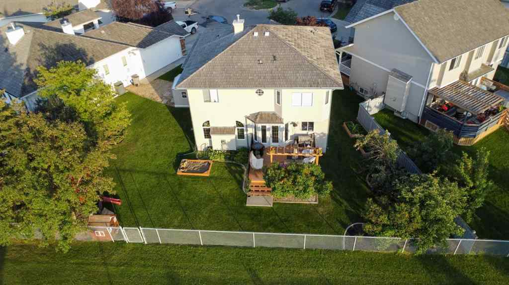 MLS® A2256701 - 11828 89B Street  in Crystal Lake Estates Grande Prairie, Residential