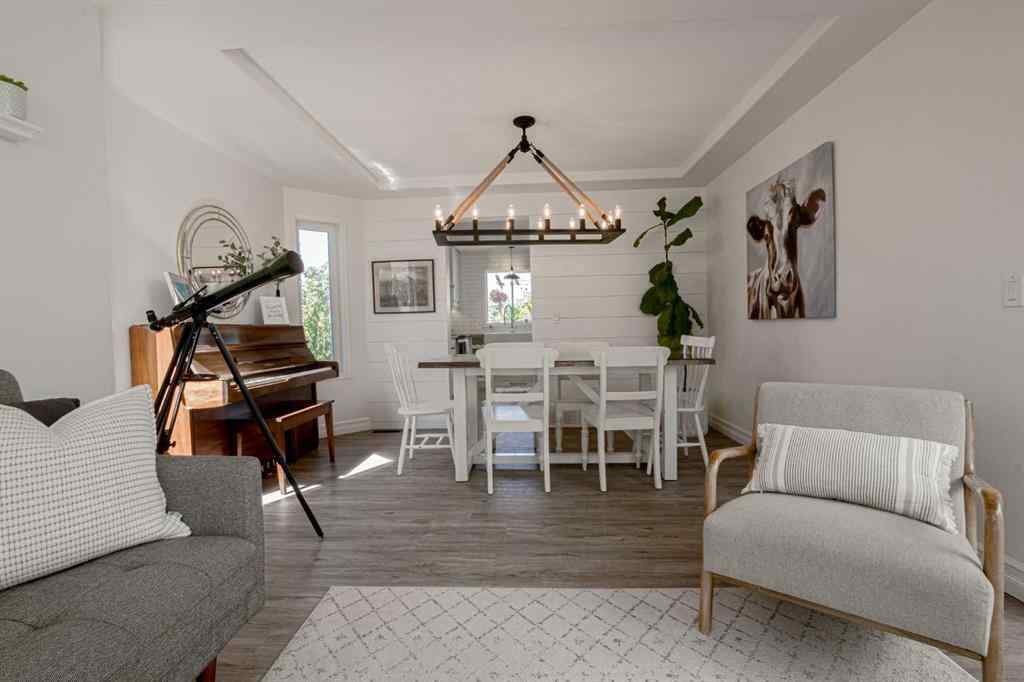 MLS® A2256701 - 11828 89B Street  in Crystal Lake Estates Grande Prairie, Residential