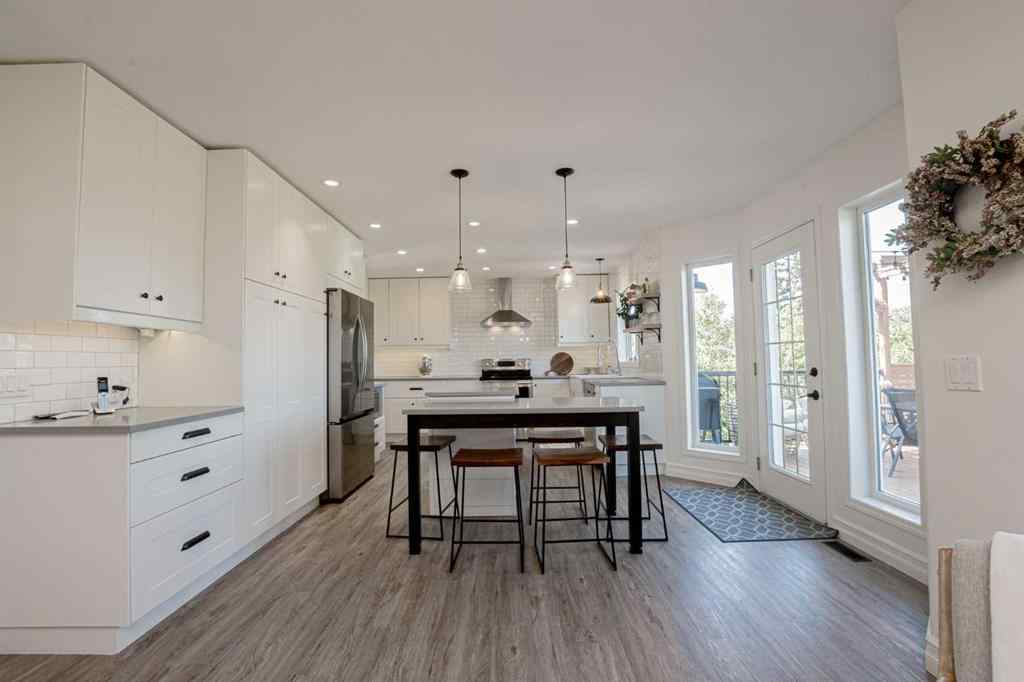 MLS® A2256701 - 11828 89B Street  in Crystal Lake Estates Grande Prairie, Residential
