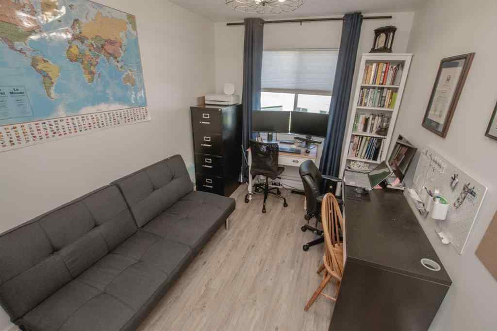 MLS® A2256701 - 11828 89B Street  in Crystal Lake Estates Grande Prairie, Residential