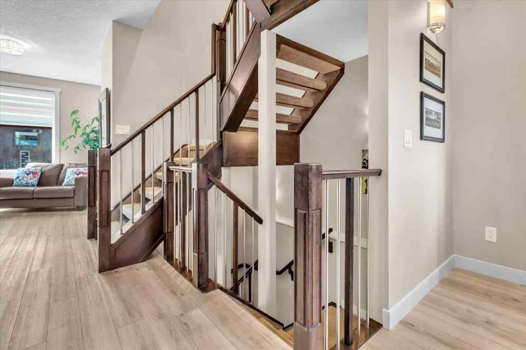 MLS® A2256708 - 231 26 Avenue NW in Tuxedo Park Calgary, Residential