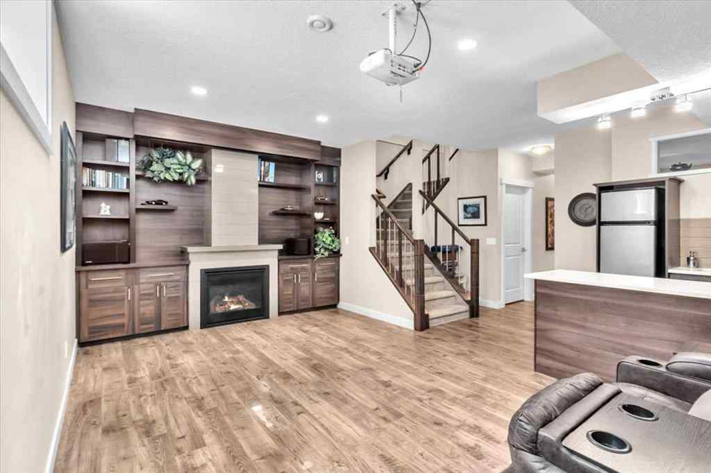 MLS® A2256708 - 231 26 Avenue NW in Tuxedo Park Calgary, Residential