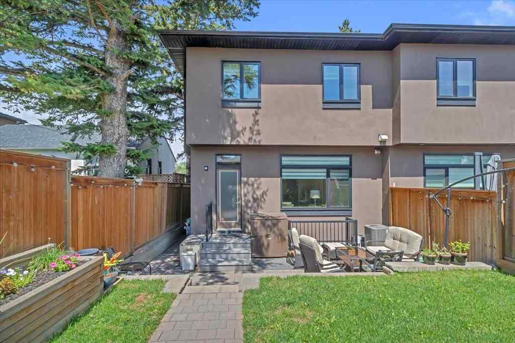 MLS® A2256708 - 231 26 Avenue NW in Tuxedo Park Calgary, Residential