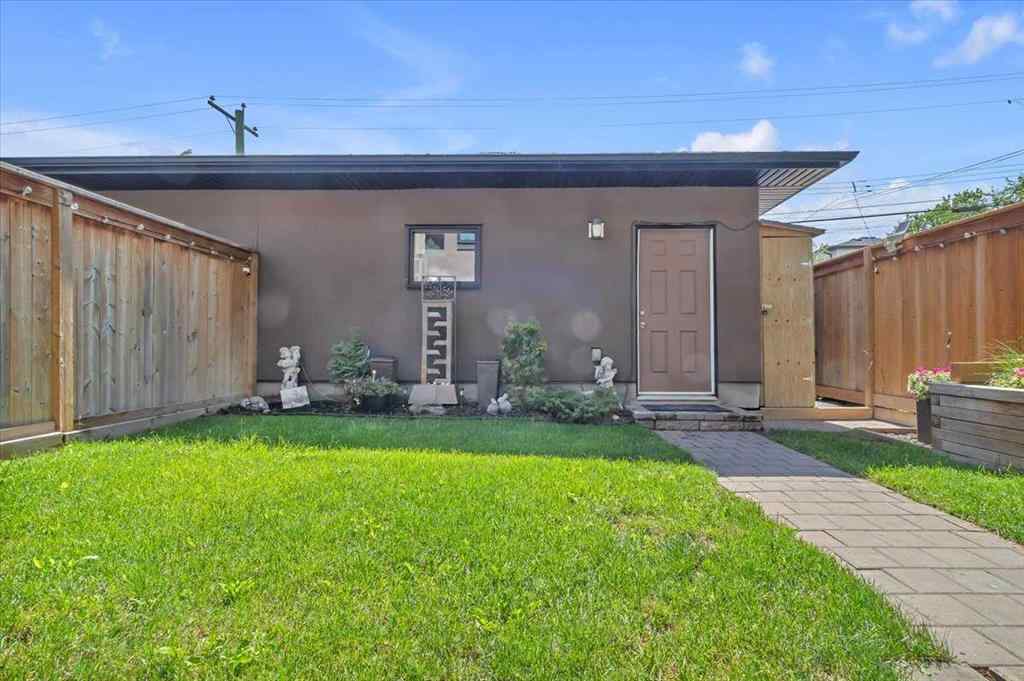 MLS® A2256708 - 231 26 Avenue NW in Tuxedo Park Calgary, Residential