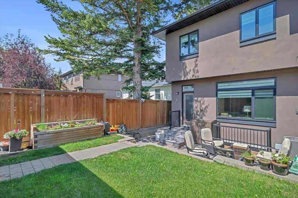 MLS® A2256708 - 231 26 Avenue NW in Tuxedo Park Calgary, Residential