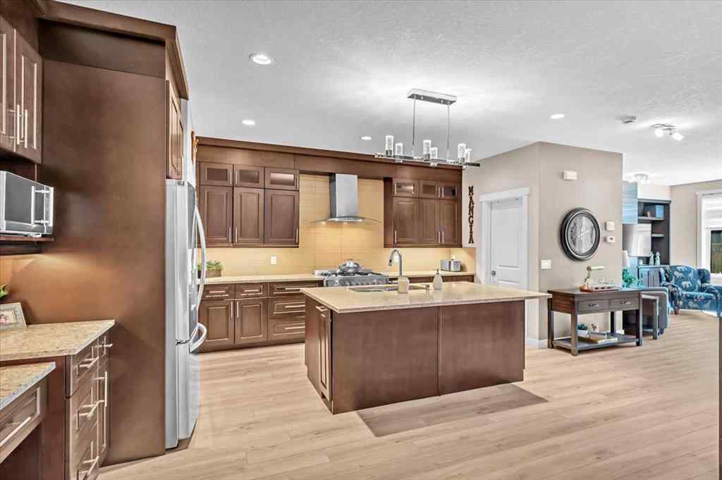 MLS® A2256708 - 231 26 Avenue NW in Tuxedo Park Calgary, Residential