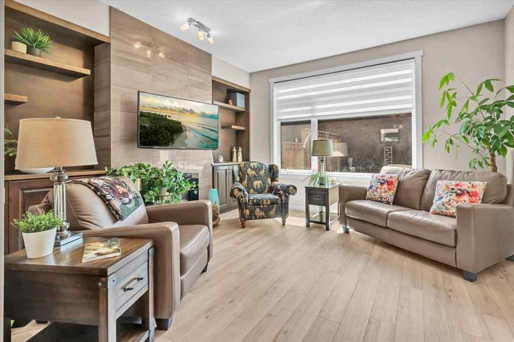 MLS® A2256708 - 231 26 Avenue NW in Tuxedo Park Calgary, Residential