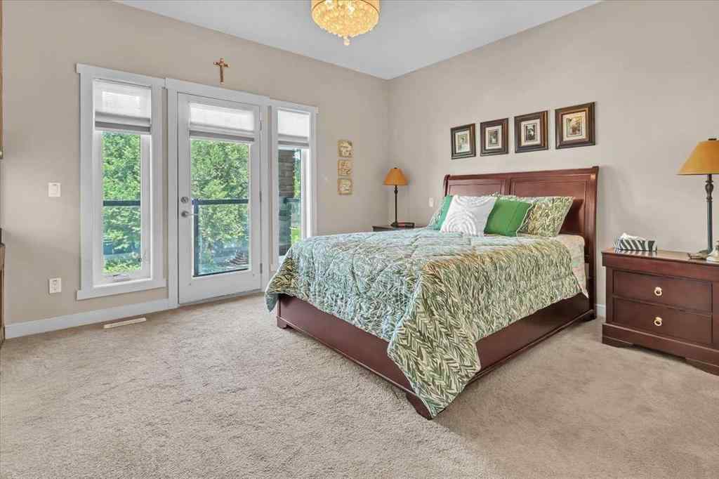 MLS® A2256708 - 231 26 Avenue NW in Tuxedo Park Calgary, Residential