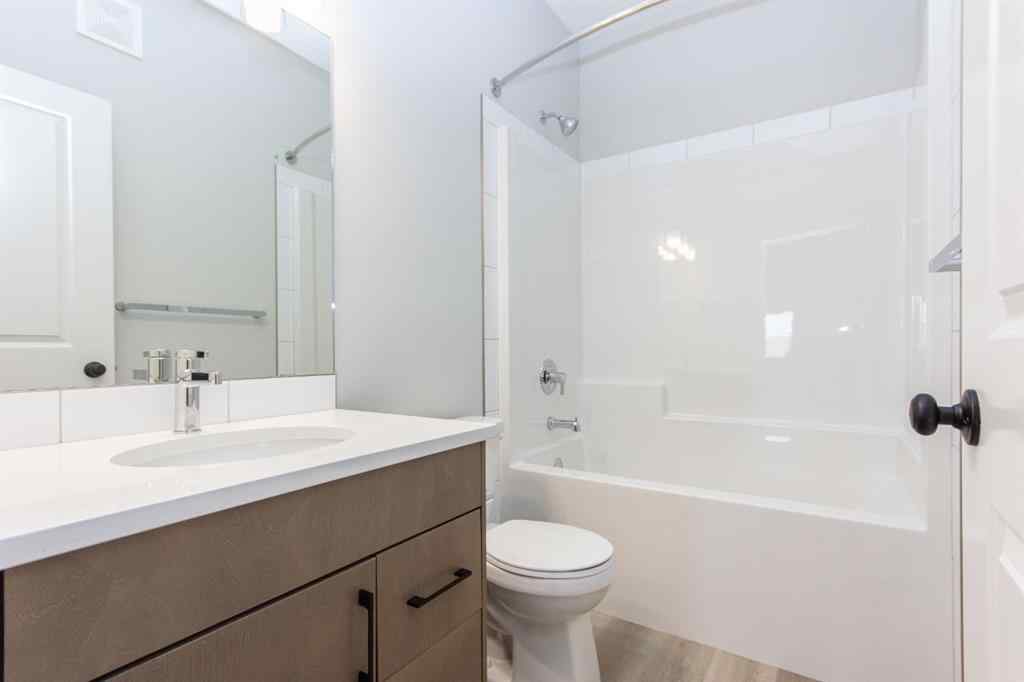 MLS® A2256709 - 4418 53 Street  in Creekside Rocky Mountain House, Residential