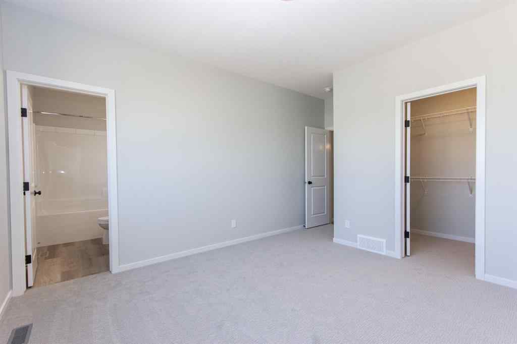 MLS® A2256709 - 4418 53 Street  in Creekside Rocky Mountain House, Residential