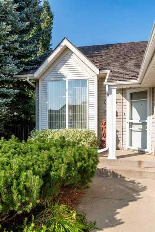 MLS® A2256710 - 5908 24 Street Close S in Lakeside Lloydminster, Residential