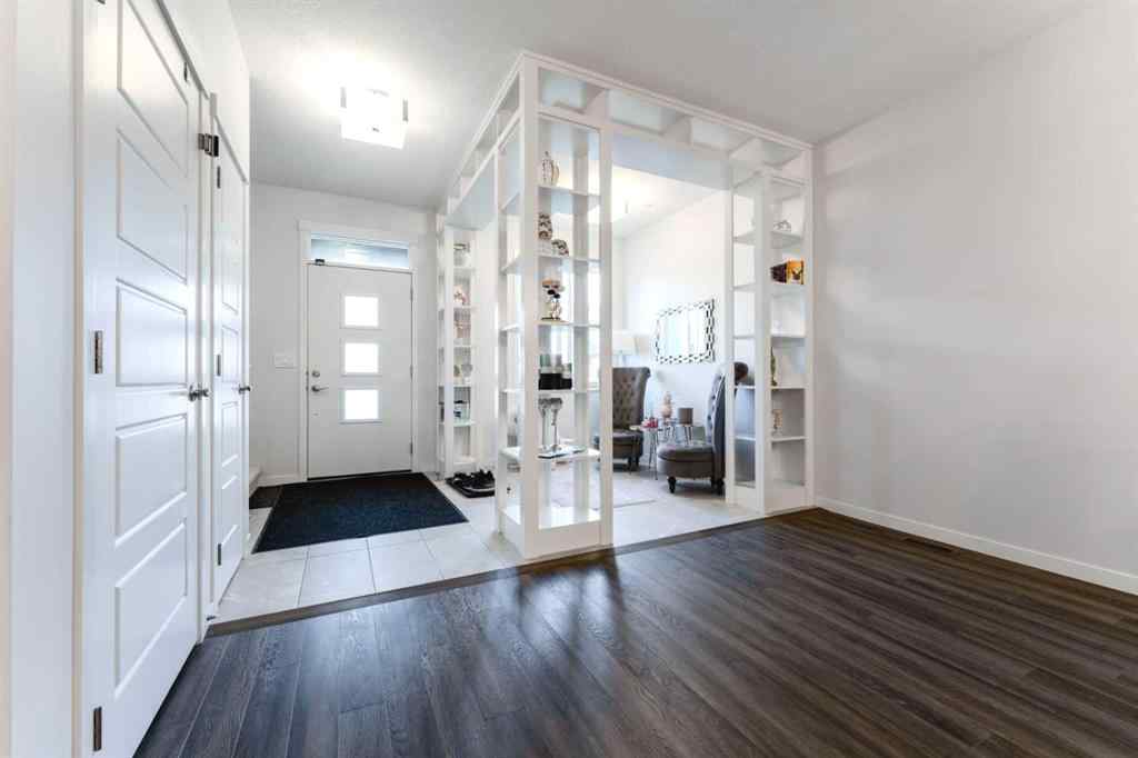 MLS® A2256711 - 672 Livingston Way NE in Livingston Calgary, Residential