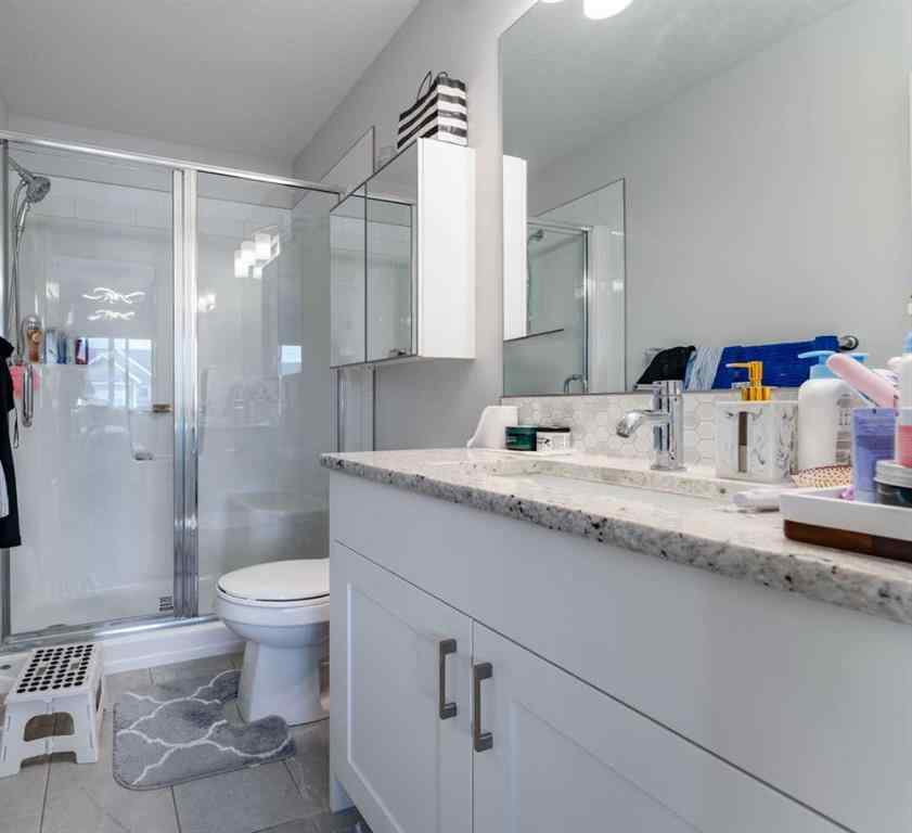 MLS® A2256711 - 672 Livingston Way NE in Livingston Calgary, Residential