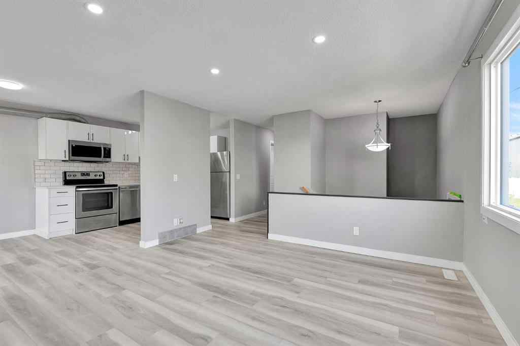 MLS® A2256712 - 224 Pensville Close SE in Penbrooke Meadows Calgary, Residential