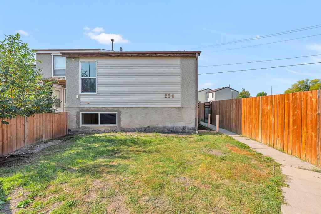 MLS® A2256712 - 224 Pensville Close SE in Penbrooke Meadows Calgary, Residential