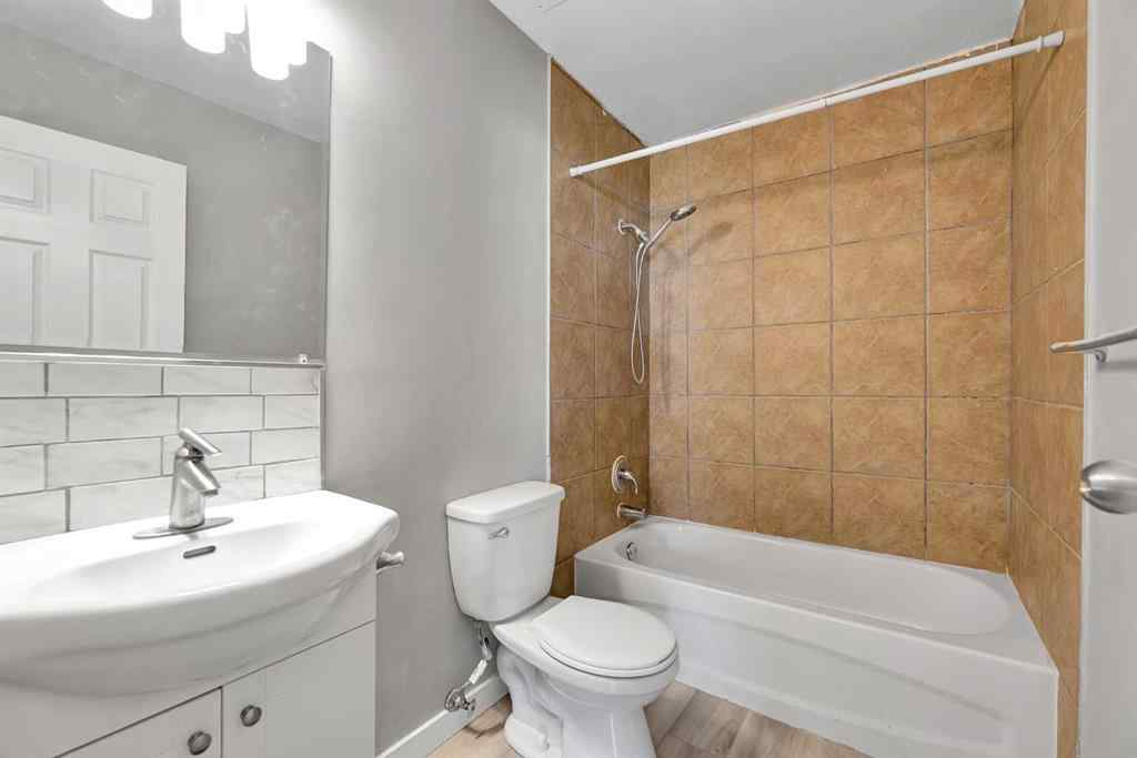 MLS® A2256712 - 224 Pensville Close SE in Penbrooke Meadows Calgary, Residential