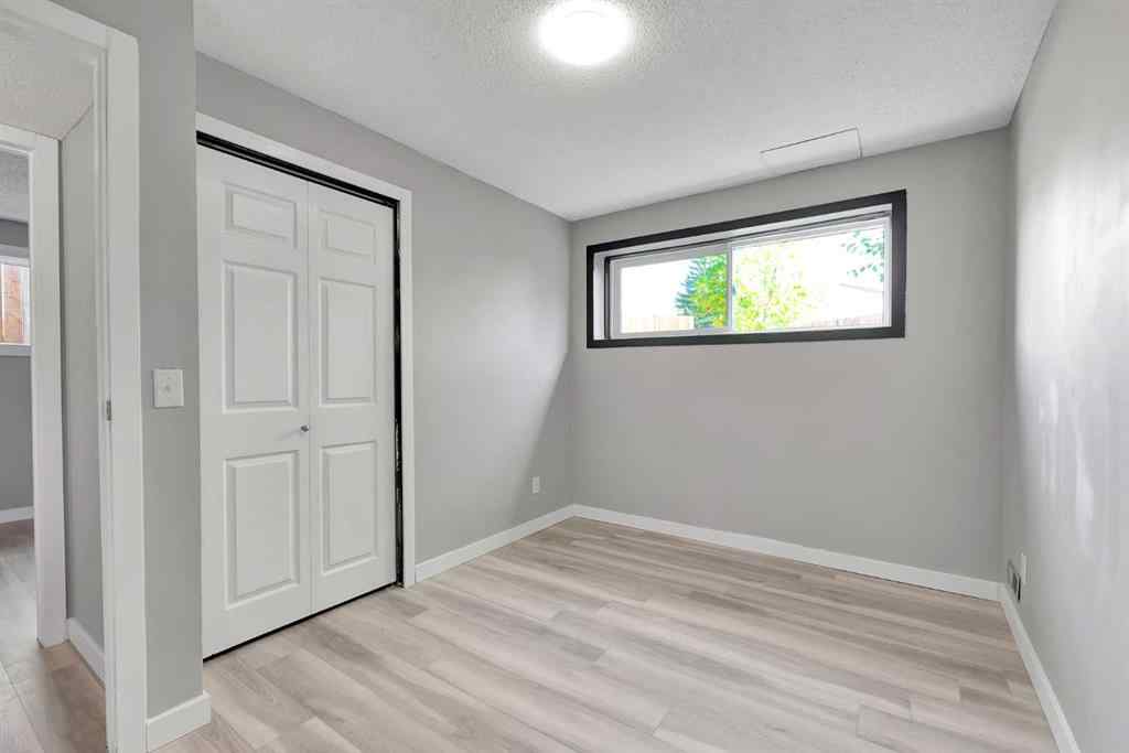 MLS® A2256712 - 224 Pensville Close SE in Penbrooke Meadows Calgary, Residential