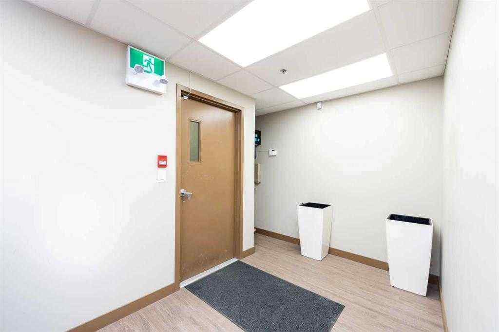MLS® A2256713 - Unit #103,105 10985 38 Street NE in Stoney 3 Calgary, Commercial