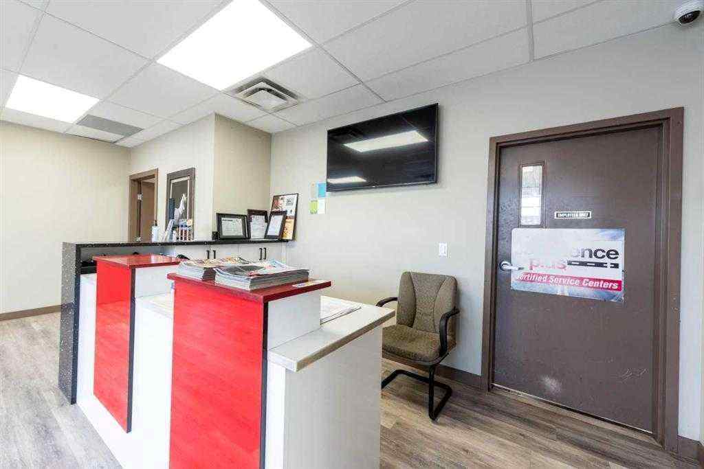 MLS® A2256713 - Unit #103,105 10985 38 Street NE in Stoney 3 Calgary, Commercial