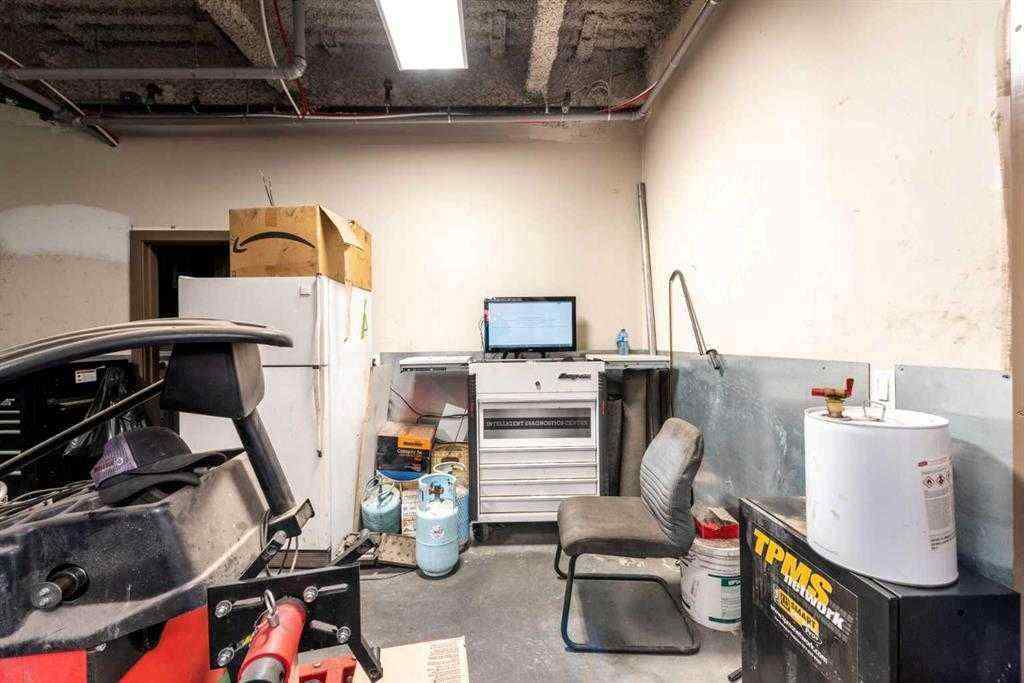 MLS® A2256713 - Unit #103,105 10985 38 Street NE in Stoney 3 Calgary, Commercial