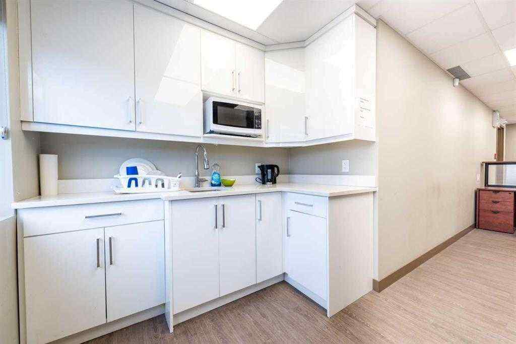 MLS® A2256713 - Unit #103,105 10985 38 Street NE in Stoney 3 Calgary, Commercial
