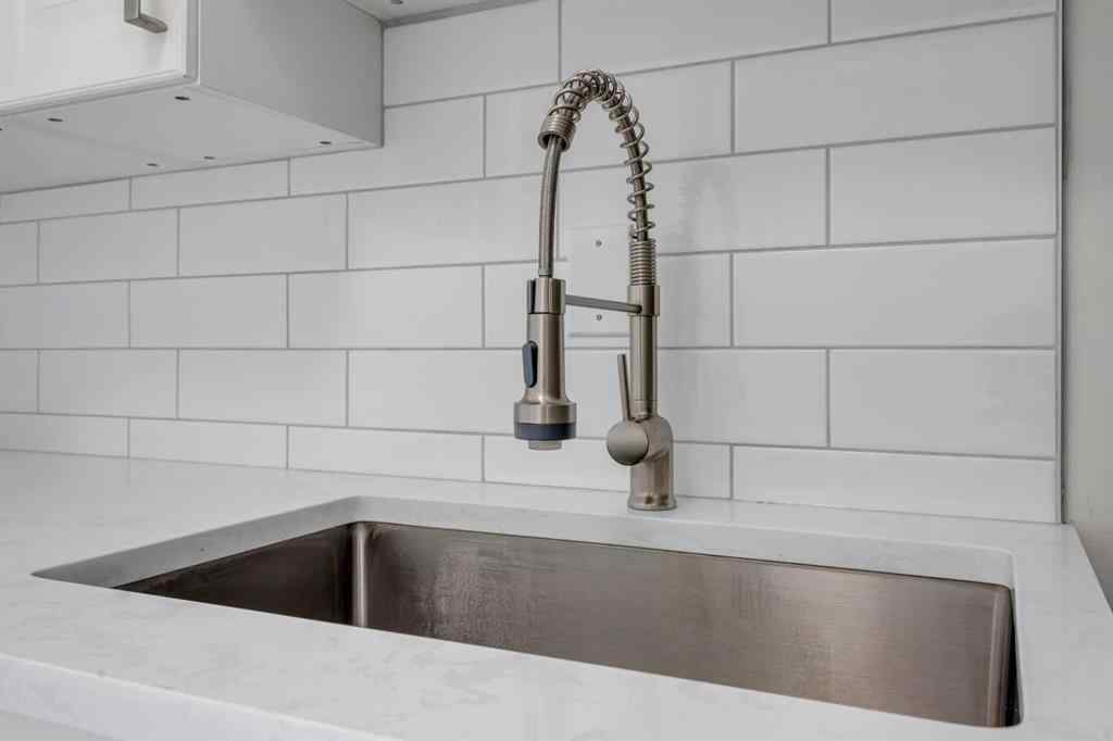 MLS® A2256714 - Unit #14 200 Shawnessy Drive SW in Shawnessy Calgary, Residential
