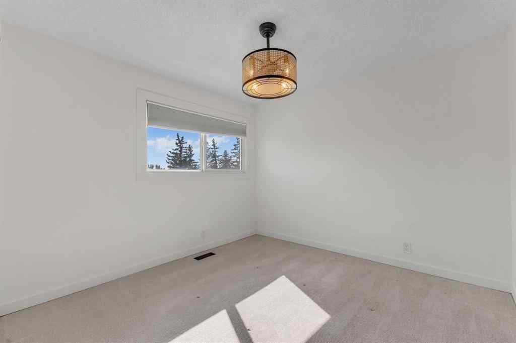 MLS® A2256714 - Unit #14 200 Shawnessy Drive SW in Shawnessy Calgary, Residential